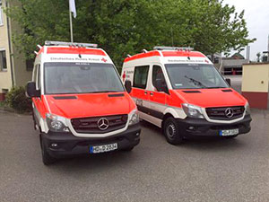 Zwei neue Krankenwagen des DRK